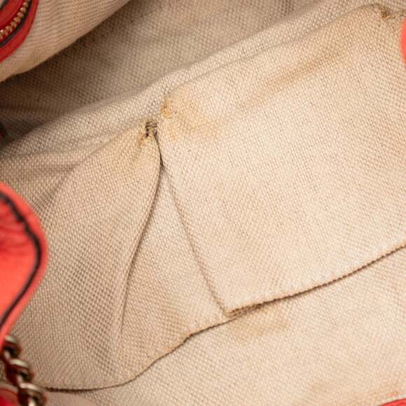 GUCCI Red Leather Shoulder Bag - Picture 4 of 7